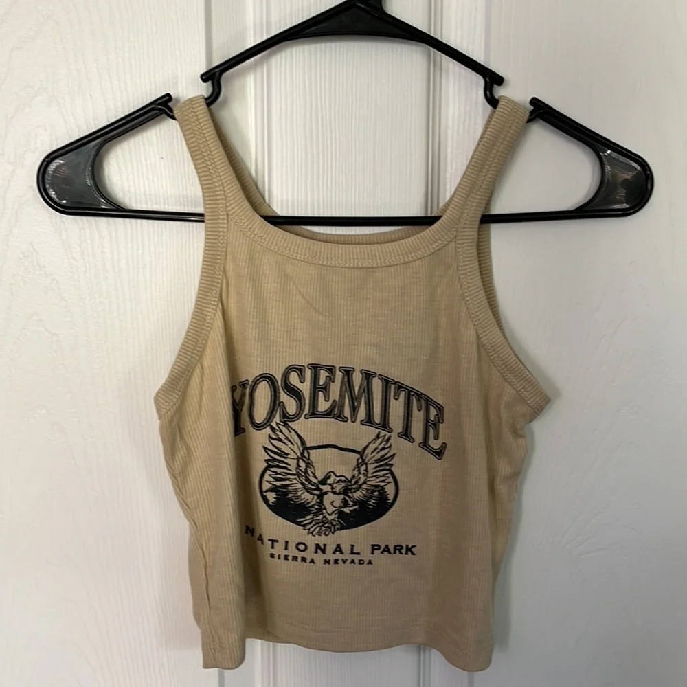 New without tag princess Polly beige Yosemite tank top - Picture 6 of 7